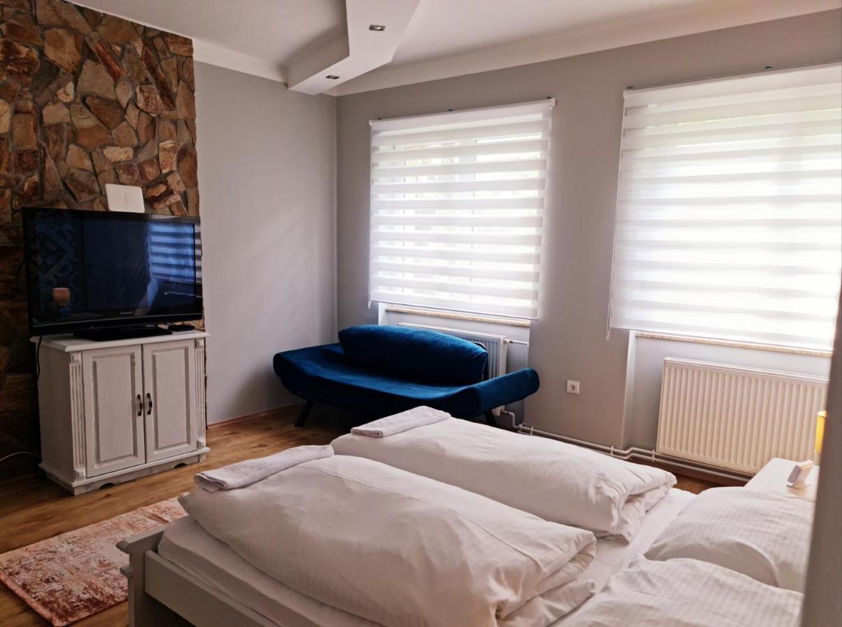 Huerrem Apartman Егер Екстериор снимка